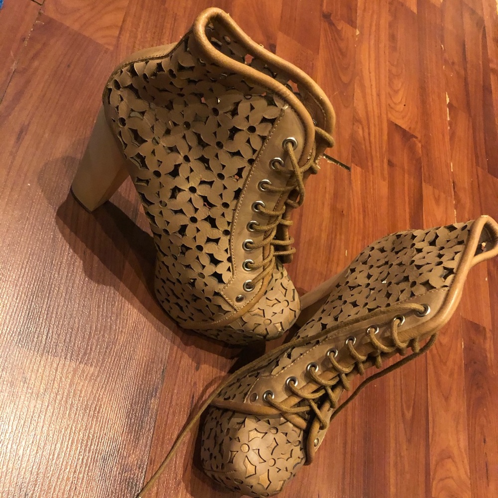 Jeffrey Campbell